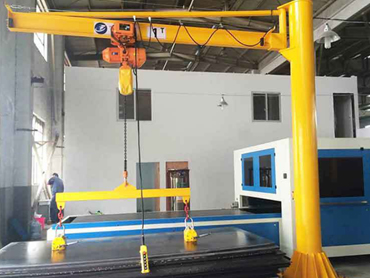Elektrisk roterende jib -kran