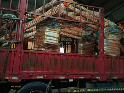 4 sett med industrielle manipulatorer for foundry er klare for levering til Russland.